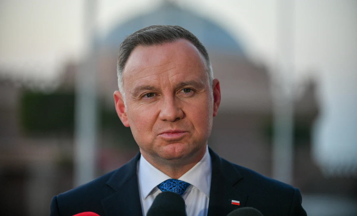 ​W wywiadzie udzielonym amerykańskiej telewizji CNN prezydent Andrzej Duda powiedział, że Polska jest gotowa przekazać Ukrainie swoje myśliwce MiG-29 w ramach międzynarodowej koalicji. Polski przywódca, który przebywał z wizytą w Zjednoczonych Emiratach Arabskich, dodał, że Ukraina w przyszłości otrzyma myśliwce F-16.
