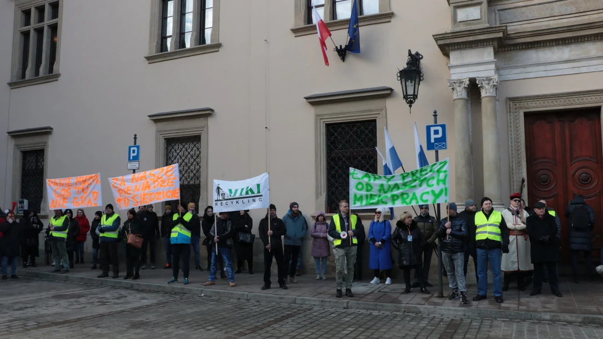 Dziesięć godzin trwała środowa, burzliwa dyskusja krakowskich radnych. Efekt? W Krakowie nie powstanie dzielnica wieżowców na Rybitwach. Przeciwko planom dla "Nowego Miasta" protestowało ponad pół tysiąca przedsiębiorców. 
