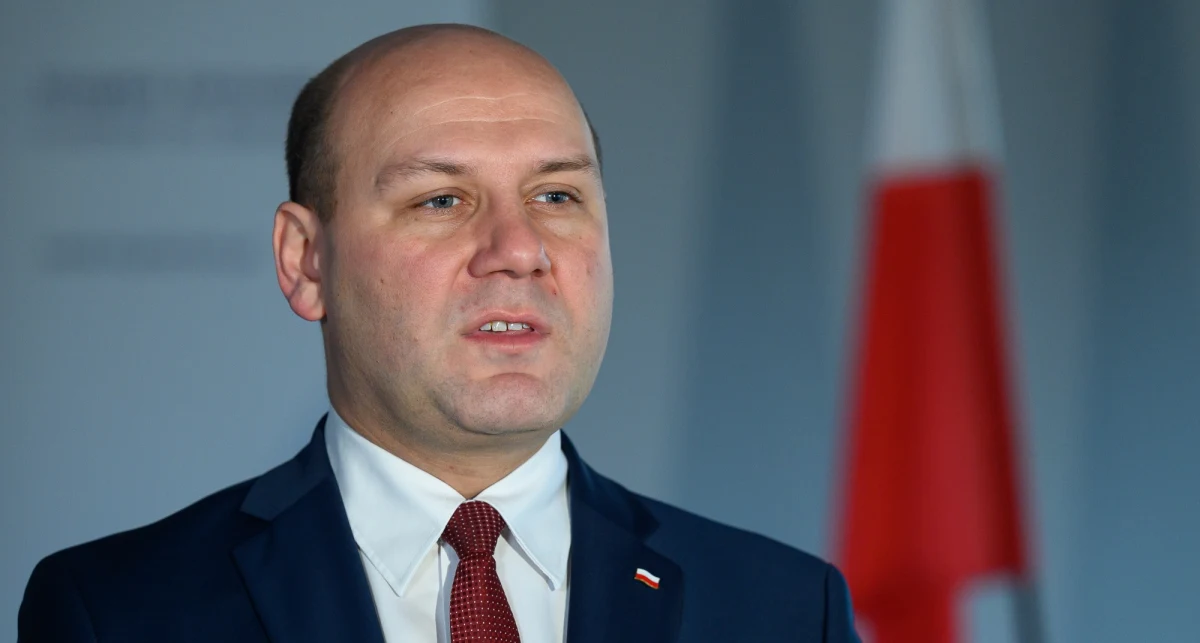 Sprawa reparacji wojennych to nie jest proces przewidziany na miesiące, ale raczej na lata, a nawet może pokolenia; ten temat zniknie z relacji polsko-niemieckich - powiedział w czwartek minister ds. UE Szymon Szynkowski vel Sęk.
