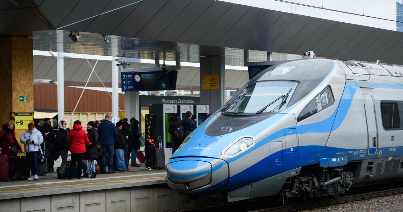 Podróżni PKP Intercity kupią bilety w sklepach, salonikach prasowych i hotelach. Na razie nie wiadomo, od kiedy