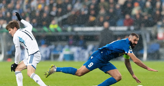 Piłkarze Lecha Poznań pokonali Djurgardens IF Sztokholm 2:0 (1:0) w pierwszym meczu 1/8 finału Ligi Konferencji. Rewanżowe spotkanie rozegrane zostanie za tydzień w Szwecji.