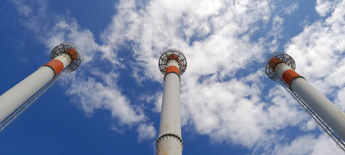 Jeszcze dziś po południu mieszkańcy Szczecina przestaną odczuwać skutki awarii elektrociepłowni Pomorzany. Od dwóch dni u odbiorców na Pomorzanach kaloryfery nie są tak ciepłe, jak powinny. Trwa ponowny rozruch sieci ciepłowniczej.