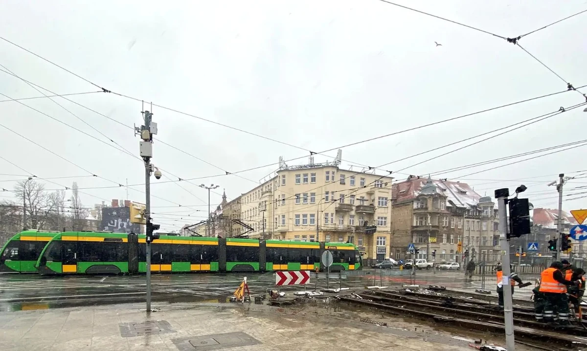 13 marca rozpoczną się prace remontowe w rejonie skrzyżowania mostu Teatralnego i ul. Roosevelta. Wymieniane będą łuki tramwajowe.