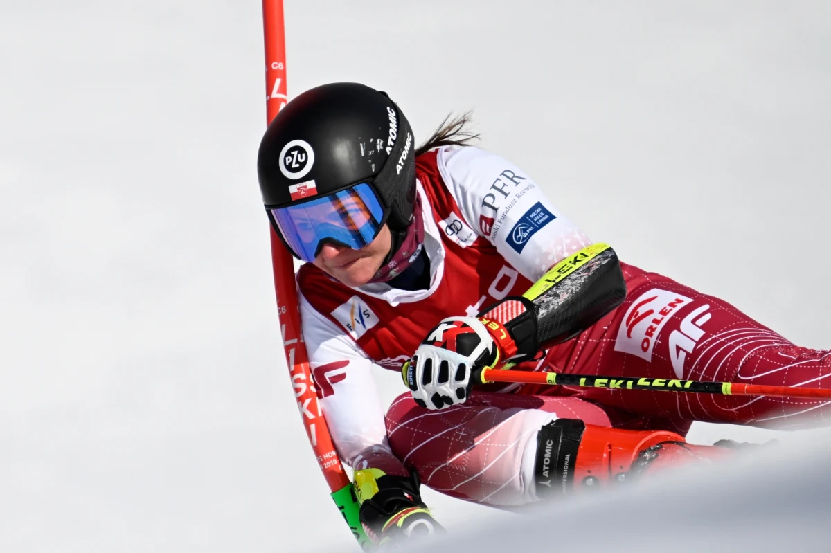 Mikaela Shiffrin odniosła 86. w karierze zwycięstwo w alpejskim Pucharze Świata i wyrównała rekord wszech czasów Szweda Ingemara Stenmarka. Amerykanka była najlepsza w slalomie gigancie w szwedzkim Aare, w którym dziewiąte miejsce zajęła Maryna Gąsienica-Daniel. Polka na półmetku była 5.