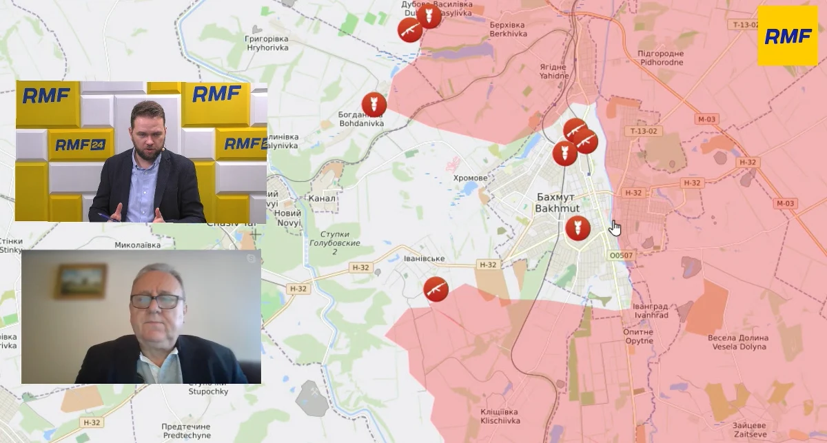 W mijającym tygodniu armia Putina opanowała wschodnią część Bachmutu, którego od miesięcy zaciekle bronią ukraińscy żołnierze. Szturmujący najemnicy z grupy Wagnera zatrzymali się na linii rzeki Bachmutka, przepływającej przez miasto. W ocenie ekspertów przeszli teraz do tzw. pauzy taktycznej, a w najbliższym czasie - zdziesiątkowane oddziały najemników może zastąpić regularna armia. Dlaczego to miasto jest tak ważne dla Ukraińców i dlaczego za wszelką cenę próbują je opanować Rosjanie? To pytanie pada w najnowszym odcinku naszego cotygodniowego programu Rzut na mapę, którego gościem jest dziś gen. Bogusław Pacek.