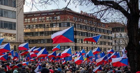 ​Trzy godziny trwał antyrządowy protest w Pradze zwołany pod hasłem "Czechy przeciwko biedzie". Organizatorzy zapowiadają kolejne protesty w przypadku nieprzyjęcia ich żądań przez rząd.