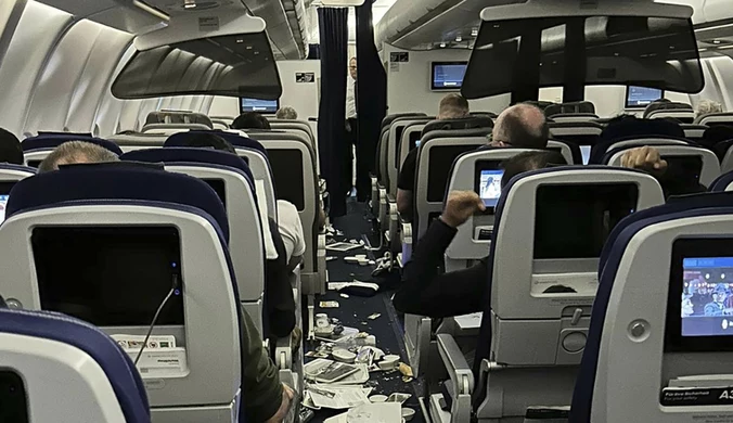 Media: Lufthansa miała żądać od pasażerów usunięcia zdjęć po turbulencjach