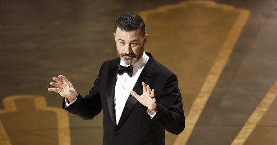 Gospodarz tegorocznych Oscarów Jimmy Kimmel nawiązał do ubiegłorocznego skandalu z udziałem Willa Smitha. "Pięciu irlandzkich aktorów jest dziś nominowanych, co oznacza, że szanse na walkę na scenie rosną" - mówił.