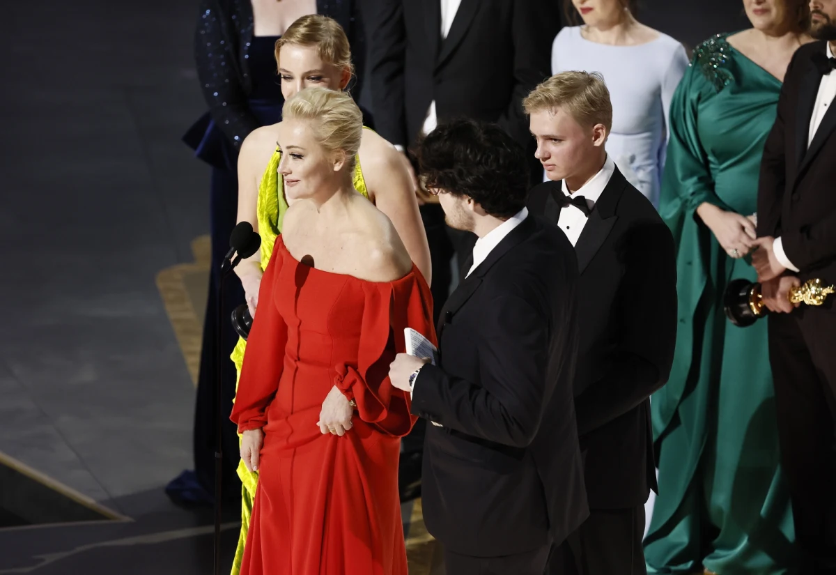 Dokument poświęcony Aleksiejowi Nawalnemu zdobył Oscara w kategorii "Najlepszy pełnometrażowy film dokumentalny". Na scenie - oprócz twórców "Nawalnego" - pojawiła się żona rosyjskiego opozycjonisty.