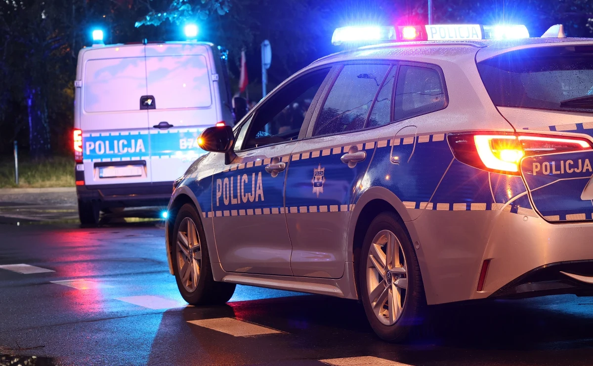 Prokuratura Okręgowa w Jeleniej Górze bada sprawę śmierci 36-latki i rocznego dziecka, których ciała wyłowiono w niedzielę z zalanego wyrobiska po dawnym kamieniołomie w miejscowości Raciborowice na Dolnym Śląsku. Ze wstępnych ustaleń śledczych wynika, że mogło dojść do rozszerzonego samobójstwa.