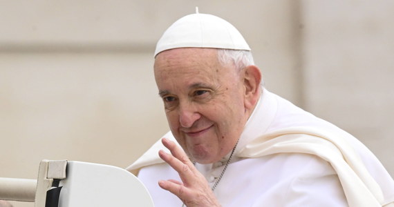Papież Franciszek powiedział, że w prezencie z okazji dziesiątej rocznicy swego pontyfikatu chciałby pokoju na świecie. W przypadającą w poniedziałek rocznicę jego wyboru Watykan opublikował pierwszy podcast z osobistymi refleksjami Franciszka.