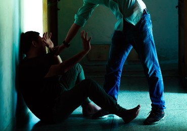 Brutalnie znęcali się nad chłopcem. Jest decyzja ws. nastolatków z Pruszkowa