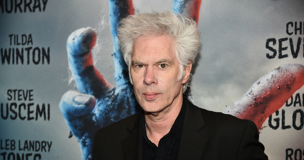 Jim Jarmusch najbardziej znany jest jako reżyser i scenarzysta, ale mało osób wie, że od wielu lat umiejętnie przeplata działalność filmową z muzyczną. Jego zespół, który nazywa się Sqürl, właśnie wydaje pierwszą płytę.