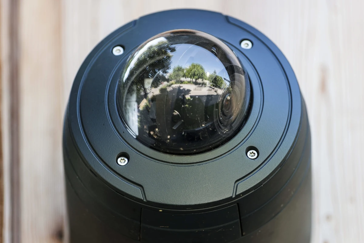 Polskie służby rozbiły siatkę szpiegowską pracującą dla Rosji. Grupa miała prowadzić w naszym kraju przygotowania do działań dywersyjnych. Jak dowiedział się reporter RMF FM, funkcjonariusze Agencji Bezpieczeństwa Wewnętrznego zatrzymali w tej sprawie 6 osób, a w związku z działaniami siatki na trasach kolejowych oraz w krajowej infrastrukturze krytycznej wprowadzono alert bezpieczeństwa.