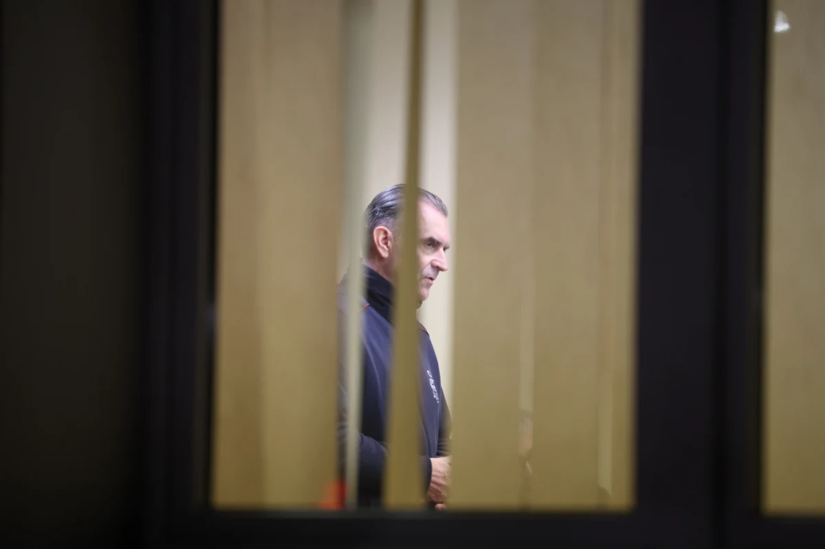 Podejrzany o korupcję Włodzimierz Karpiński - zawieszony obecnie w obowiązkach sekretarza m.st. Warszawy, b. prezes miejskiej spółki MPO i b. minister skarbu – zostaje w areszcie. Sąd Okręgowy w Katowicach nie uwzględnił w środę zażalenia na stosowanie wobec niego takiego środka zapobiegawczego.