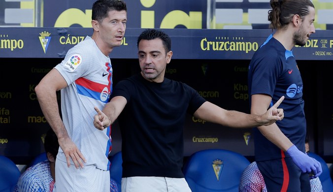 Hiszpańskie media: Xavi kluczem do zamykania ważnych transferów. Piszą o telefonie do Lewandowskiego