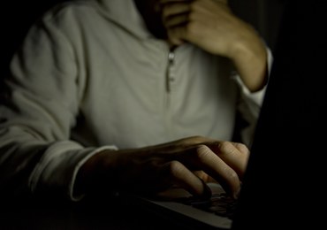 ​Składał propozycje seksualne małoletniej. W jego zatrzymaniu pomogła 17-latka
