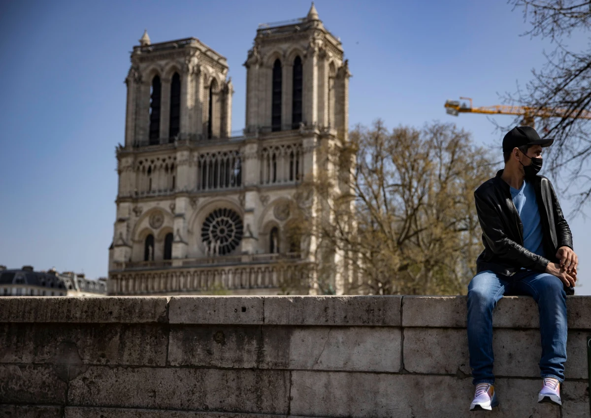 Sensacyjne odkrycie w paryskiej katedrze Notre-Dame. Francuscy naukowcy ustalili, że była ona pierwotnie gotycką świątynią, do której budowy użyto nie tylko kamiennych, ale także wielu metalowych elementów konstrukcyjnych.