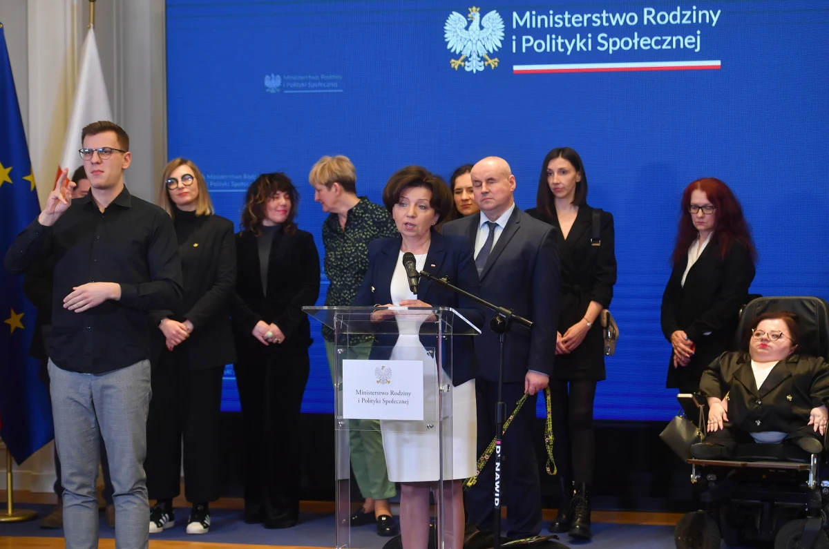 1 stycznia 2024 roku zostanie uruchomione nowe świadczenie dotyczące osób z niepełnosprawnością - poinformowała minister rodziny i polityki społecznej Marlena Maląg. Przewidziano również tzw. pakiet ochronny dla opiekunów.