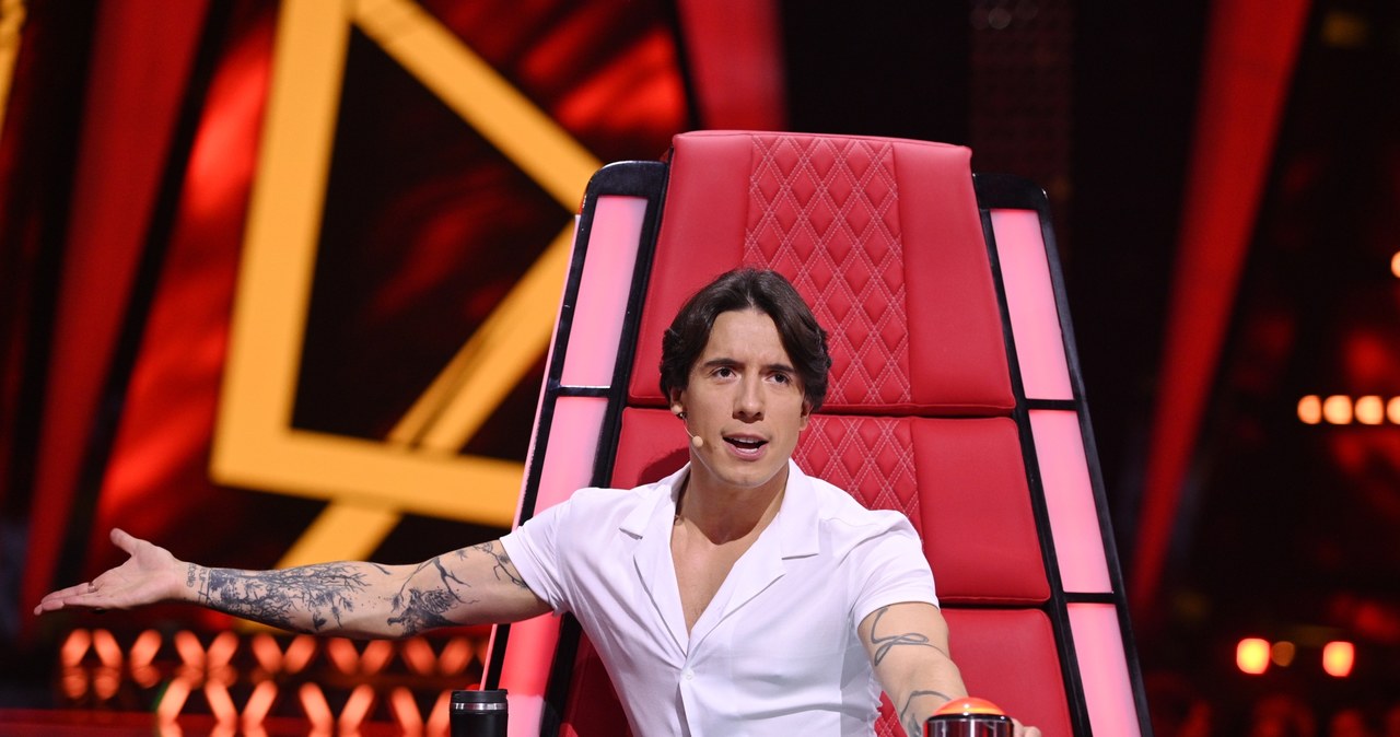 Niezwykle skromna i cicha Kinga Kipigroch zaskoczyła potężnym głosem śpiewając w "The Voice Kids" jeden z największych światowych przebojów! Czy jesteśmy świadkami narodzin nowej gwiazdy na miarę Celine Dion? 