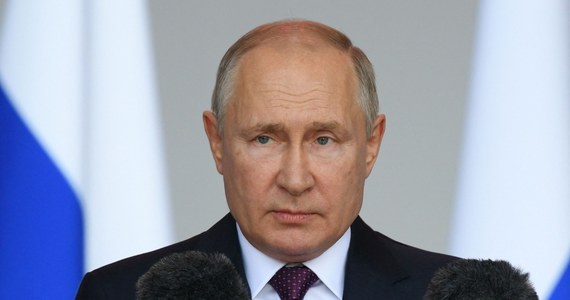 Międzynarodowy Trybunał Karny - jak przekazała agencja Reutera - wydał nakaz aresztowania prezydenta Rosji Władimira Putina w związku ze zbrodniami wojennymi popełnionymi na Ukrainie.
