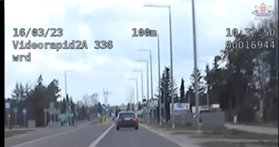 W czwartek policjanci z Wydziału Ruchu Drogowego w Lublinie zatrzymali kierowcę, który zdecydowanie przesadził z prędkością w terenie zabudowanym. Pędził mercedesem przez miasto przekraczając o ponad 80 km dozwoloną prędkość.