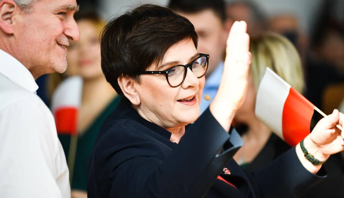 ​Grupa europosłanek i europosłów PiS-u, na czele z Beatą Szydło, planuje jesienią wrócić do krajowej polityki i ubiegać się o mandaty w Sejmie. Poza byłą premier do rywalizacji o poselskie mandaty wystartuje także wiceprezes PiS Joachim Brudziński i była minister rodziny Elżbieta Rafalska - dowiedział się nieoficjalnie reporter RMF FM Roch Kowalski. Niewykluczone, że Parlament Europejski na sejmowe ławy zamienią też inni politycy partii.