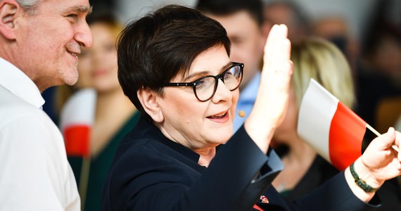 ​Grupa europosłanek i europosłów PiS-u, na czele z Beatą Szydło, planuje jesienią wrócić do krajowej polityki i ubiegać się o mandaty w Sejmie. Poza byłą premier do rywalizacji o poselskie mandaty wystartuje także wiceprezes PiS Joachim Brudziński i była minister rodziny Elżbieta Rafalska - dowiedział się nieoficjalnie reporter RMF FM Roch Kowalski. Niewykluczone, że Parlament Europejski na sejmowe ławy zamienią też inni politycy partii.