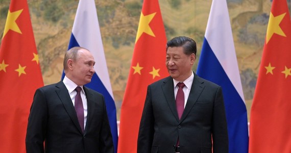 Przywódca Chin Xi Jinping podczas wizyty w Moskwie będzie omawiał z Władimirem Putinem sposoby uchylania się od sankcji nałożonych na Rosję. Tak prognozuje w najnowszym raporcie amerykański think tank Instytut Studiów nad Wojną (ISW).