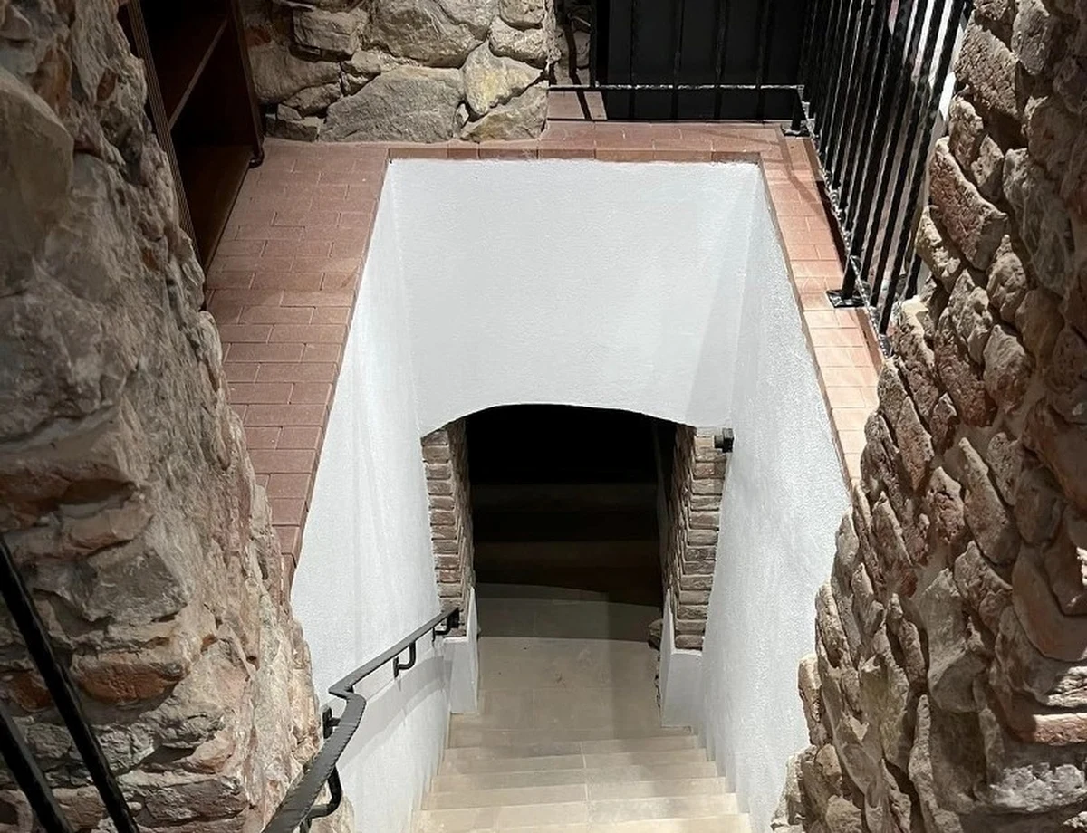 Po wielu miesiącach prac konserwatorskich, budowlanych i montażowych, zostanie ponownie otwarta Podziemna Trasa Turystyczna w Przemyślu.