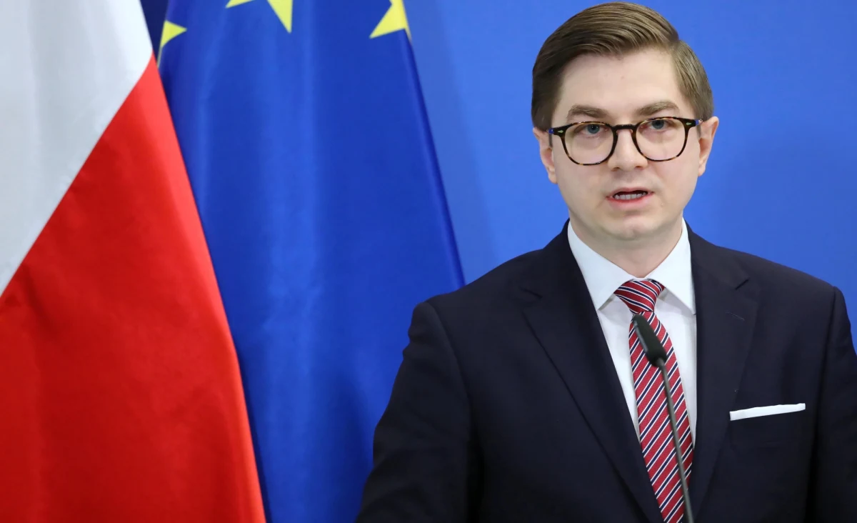 ​Dotychczasowy wiceprezes spółki Polskie Elektrownie Jądrowe Łukasz Młynarkiewicz został pełniącym obowiązki prezesa - poinformowała spółka. Jednocześnie Nadzwyczajne Zgromadzenie Wspólników odwołało ze stanowiska prezesa Tomasza Stępnia.