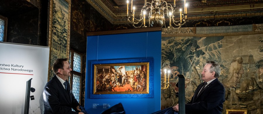 ​Zamek Królewski na Wawelu zainaugurował w sobotę Rok Jana Matejki prezentując nieznany szkic Hołdu Pruskiego jego autorstwa. Obraz pochodzący z prywatnej kolekcji będzie eksponowany w Sali Senatorskiej przez kilka miesięcy. Jego ostatni publiczny pokaz miał miejsce blisko 150 lat temu.