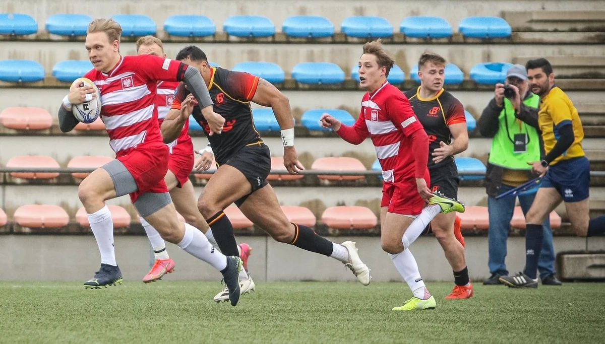 Trzy nieuznane przyłożenia, walka o każdy centymetr boiska, a na koniec jeden punkt, który rozdzielił dwie drużyny walczące o siódme miejsce w Rugby Europe Championship. W rozgrywanym w Amsterdamie meczu reprezentacja Polski przegrała z Belgią 17:18 (10:11). Taki wynik oznacza, że w swoim pierwszym sezonie w tych rozgrywkach "Biało-Czerwoni" zajęli ósme miejsce.
