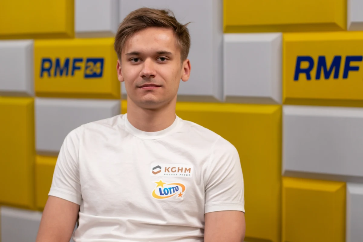 Piotr Wiśnicki w tym sezonie debiutuje w wyścigowej serii Formuła 3. Dostał angaż, mimo że poprzedni sezon miał bardzo nieudany - także z powodu braku profesjonalizmu w barwach, którego jeździł. Teraz chce zbierać cenne doświadczenie, a marzy oczywiście o starcie w Formule 1.