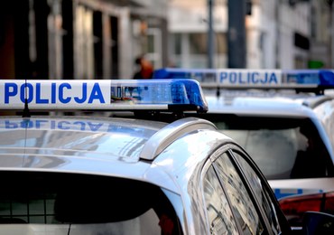Dwa radiowozy zderzyły się w Kielcach. Ranny policjant 