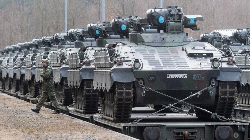 Dokładnie rok temu, Niemcy rozważały przekazanie Ukrainie wozów bojowych Marder, ale ostatecznie odmówiły. Teraz minister obrony Niemiec ogłosił, że te pojazdy już zmierzają do Ukrainy.