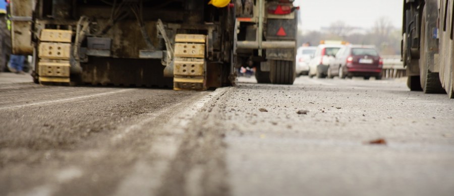 W Zakopanem szykuje się prawdziwa kampania remontowa. Już zamknięty jest dojazd do Kuźnic, a od jutra planowane są zamknięcia kolejnych ulic w centrum miasta, w tym także prowadzącej do Wielkiej Krokwi.

