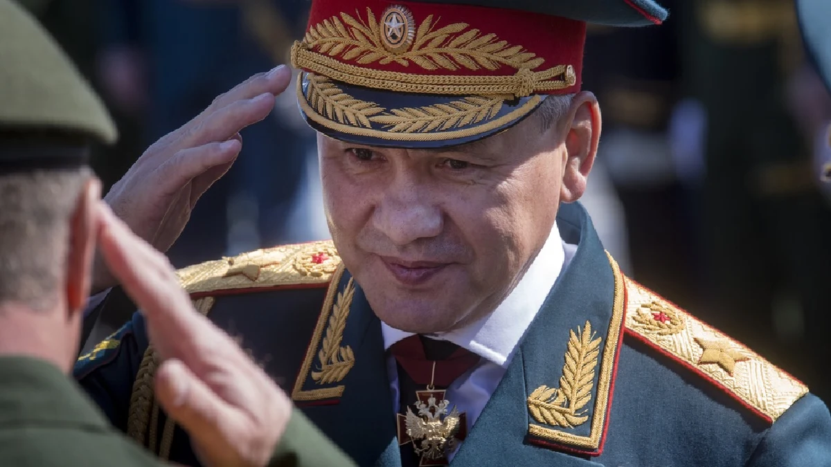 Portal Ukraińska Prawda donosi, że Wielka Brytania zamierza przekazać Kijowowi pociski przeciwpancerne zawierające zubożony uran. Na tę informację zareagował już minister obrony narodowej Rosji Siergiej Szojgu, który stwierdził, że decyzja Londynu przybliża nas do konfrontacji nuklearnej między Zachodem a Rosją.