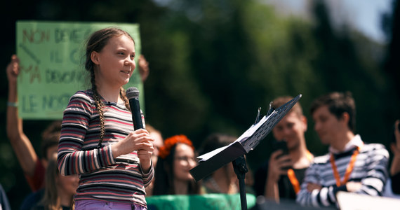 Znana aktywistka klimatyczna Greta Thunberg wspólnie z młodzieżą zrzeszoną w organizacji Aurora złożyła pozew przeciwko państwu Szwedzkiemu. Sąd w Nacka (przedmieścia Sztokholmu) poinformował o przyjęciu pozwu, który dotyczy niedostatecznej polityki klimatycznej.