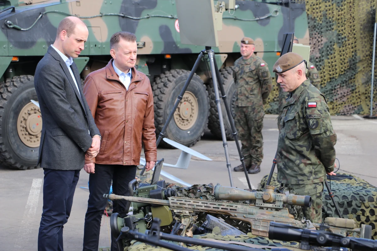 Brytyjski następca tronu złożył w Polsce niespodziewaną wizytę. Książę William odwiedził brytyjskich żołnierzy stacjonujących w Rzeszowie. 