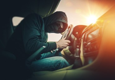 Jak utrudnić złodziejowi kradzież auta? Radzi policyjny specjalista