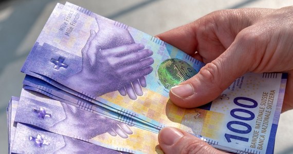 ​Narodowy Bank Szwajcarii po raz kolejny podniósł stopy procentowe, o 50 punktów bazowych, do 1,5 proc. - poinformował bank w czwartkowym komunikacie. To oznacza wzrost rat kredytów we frankach.