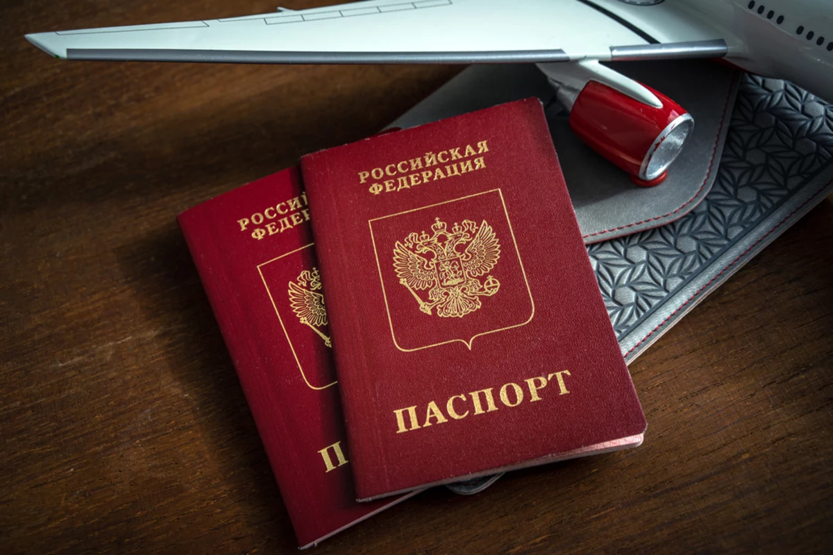 Wojna w Ukrainie zmieniła wiele w naszym postrzeganiu świata. Duże zmiany zaszły w stosunku Polaków do innych nacji w porównaniu do badań przeprowadzonych w ubiegłym roku. Ze wszystkich narodów, to Rosjanie cieszą się dziś nad Wisłą najmniejszą estymą. CBOS opublikował wyniki swoich badań.