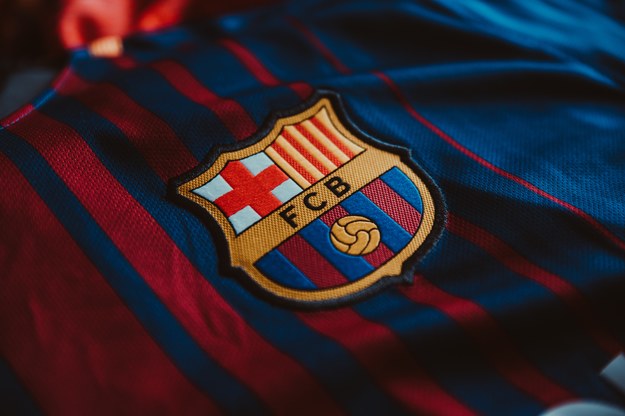 Kłopoty FC Barcelona. UEFA powołuje specjalny zespół inspektorów