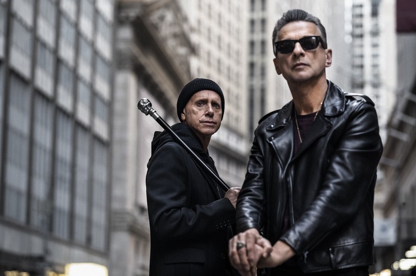Pierwsza płyta Depeche Mode od czasu tragicznej śmierci Andrew Fletchera jest... nędzną płytą zespołu, który od trzydziestu lat jest.... kompletnie nieistotny.