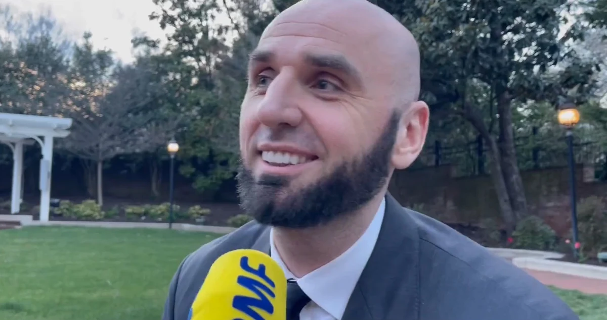 ​To będzie Polska Noc w Waszyngtonie. Dziś wieczorem w hali Capital One Arena w stolicy Stanów Zjednoczonych Marcin Gortat organizuje Noc Polskiego Dziedzictwa. W czasie meczu Washington Wizards z San Antonio Spurs zobaczymy Gortata w roli trenera i Jeremy’ego Sochana, zawodnika drużyny San Antonio. A w przerwie przedstawiona zostanie polska historia. To kolejna taka impreza organizowana przez Marcina Gortata.