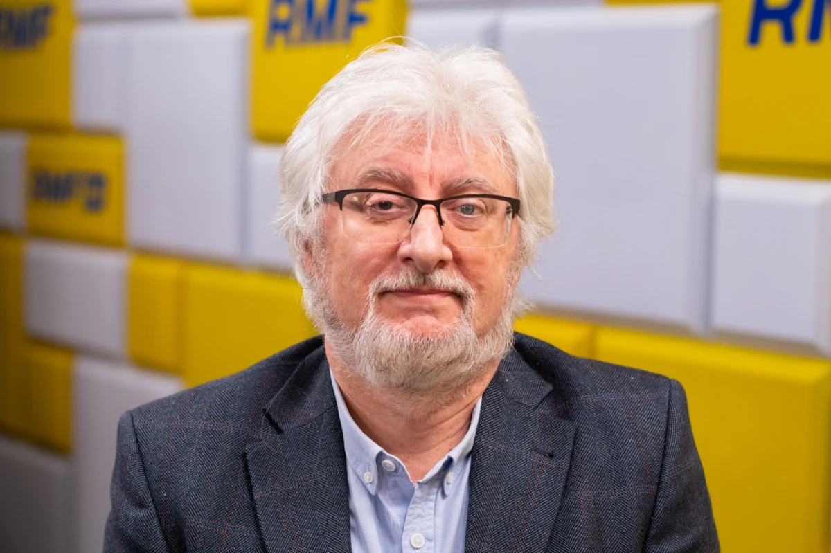 "Demografia Polski wygląda tak, że jeśli nic nie zrobimy, to w roku 2050 będzie nas poniżej 30 mln. To nie chodzi tylko o to, że im więcej Polaków, tym lepiej dla ludzkości. Problem jest poważny ze względu na system emerytalny" - mówił socjolog prof. Radosław Markowski w Porannej rozmowie w RMF FM odpowiadając na pytanie o "babciowe" Donalda Tuska. 