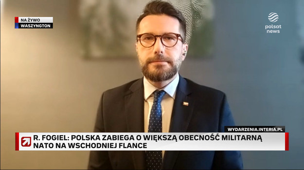 Fogiel skomentował czwartkową zapowiedź Donalda Tuska. Szef PO zadeklarował, że jeśli wróci do władzy, wypłacane będzie 1,5 tys. zł miesięcznie "babciowego". Środki te mają trafiać do kobiet, które po urlopie macierzyńskim będą chciały wrócić do pracy.

- Nie sądzę, żeby był to "gamechanger". To raczej wymyślona w bólach wymyślona propozycja, która ma w jakiś sposób nastawić polską debatę. Aby rozmawiać poważnie, trzeba legitymować się wiarygodnością. Donald Tusk nie ma jej za grosz, jedyne, co oferował kobietom to podniesienie wieku emerytalnego - stwierdził.