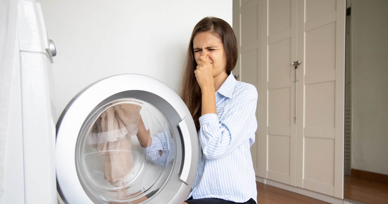 ​Brzydki zapach z pralki będzie przeszłością. Wystarczy, iż zmieszasz te 2 produkty