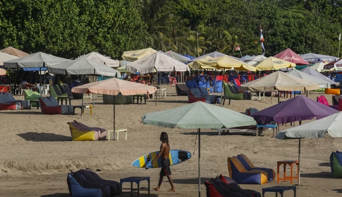 Bali: Jedli na plaży, choć obowiązywał zakaz. Polacy zostaną deportowani 